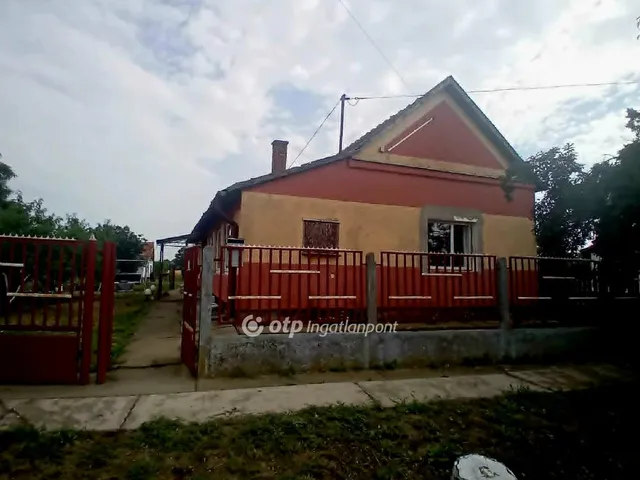 Eladó ház Körösszakál 79 nm