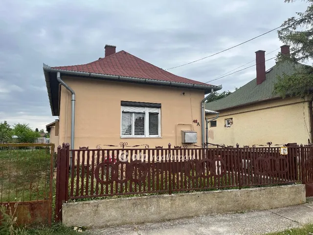 Eladó ház Tetétlen 120 nm