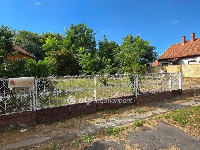 Eladó telek Kaba 469 nm