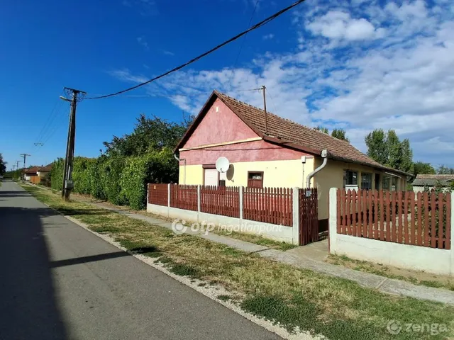 Eladó ház Körösszakál 75 nm