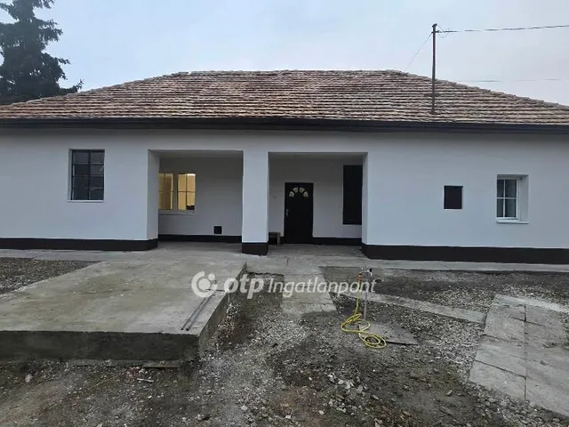 Eladó ház Báránd 67 nm