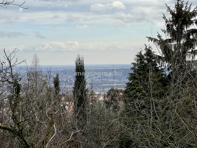 Eladó telek Budapest XII. kerület, Irhás árok 1400 nm