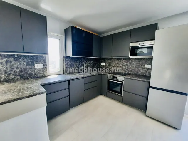 Kiadó lakás Budapest XI. kerület, Madárhegy 76 nm