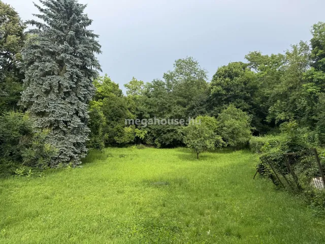 Eladó telek Biatorbágy 5999 nm