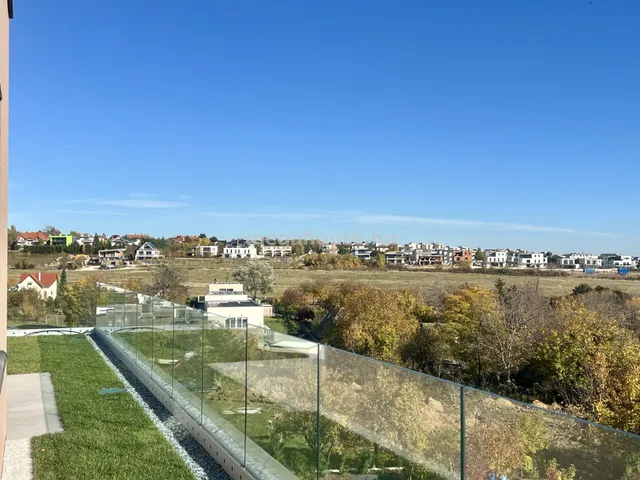 Eladó lakás Budapest XI. kerület, Madárhegy 136 nm