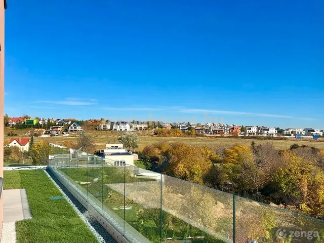 Eladó lakás Budapest XI. kerület, Madárhegy 136 nm