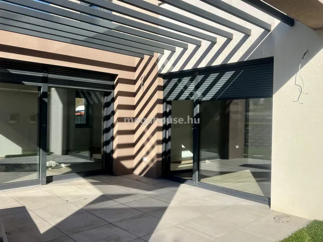 Eladó lakás Budapest XI. kerület, Madárhegy 150 nm