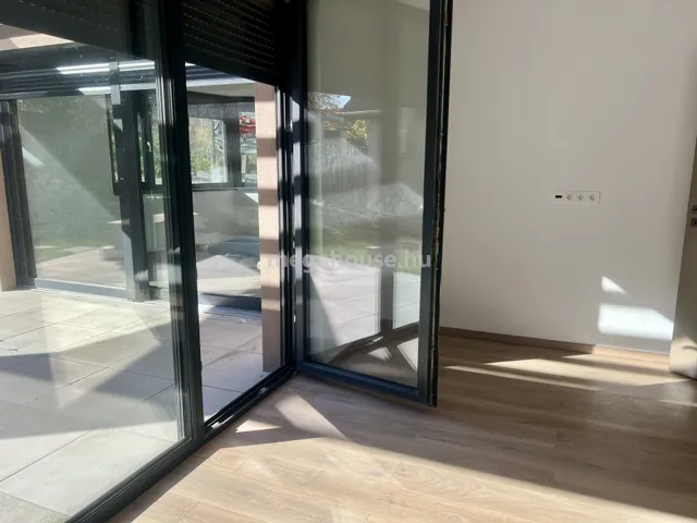 Eladó lakás Budapest XI. kerület, Madárhegy 150 nm