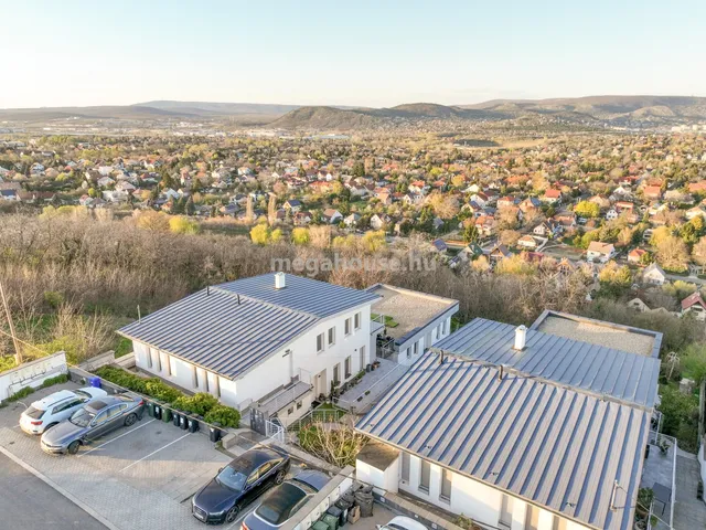 Eladó lakás Törökbálint 125 nm