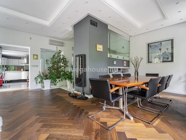 Eladó ház Budapest II. kerület, Pálvölgy 304 nm