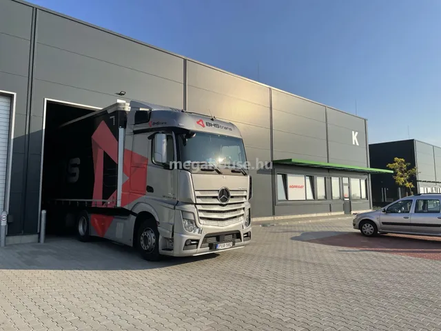 Kiadó kereskedelmi és ipari ingatlan Székesfehérvár 612 nm