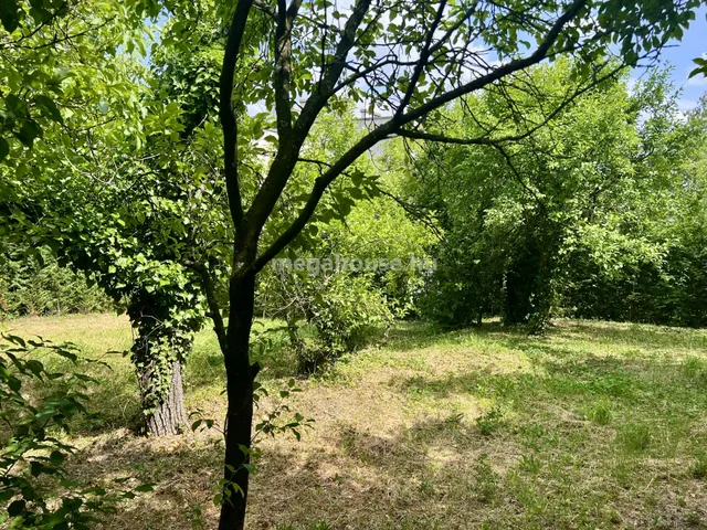 Eladó telek Budapest XI. kerület 1012 nm