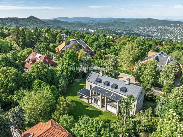 Eladó ház Budapest XII. kerület, Svábhegy 620 nm
