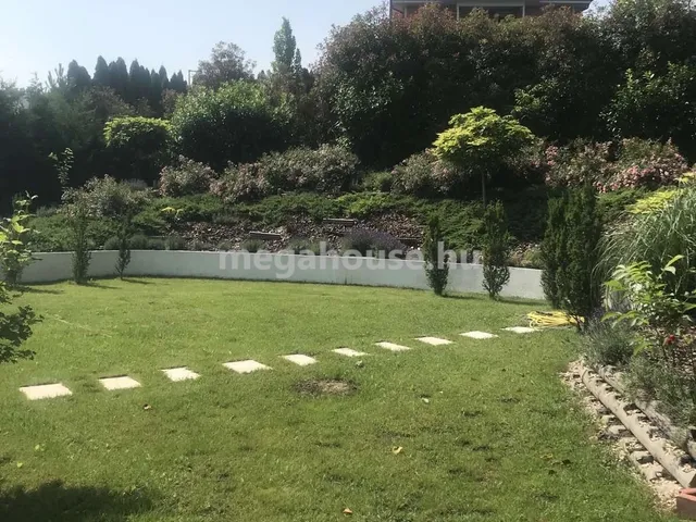 Kiadó ház Törökbálint 160 nm