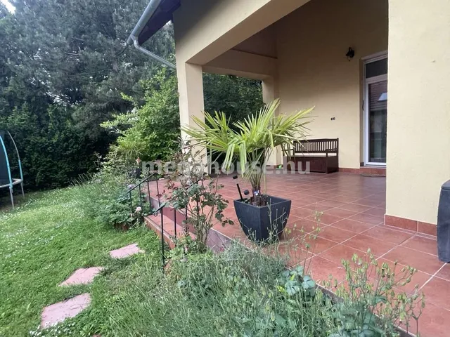 Eladó ház Budapest XXII. kerület, Budatétény 225 nm