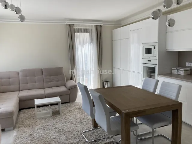 Kiadó ház Budaörs 96 nm