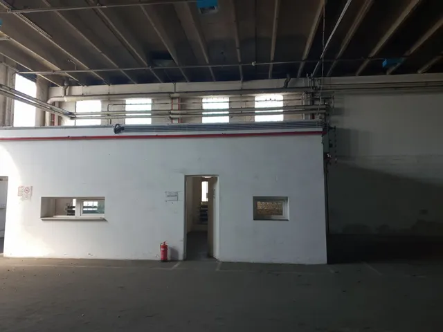 Kiadó kereskedelmi és ipari ingatlan Törökbálint 2200 nm