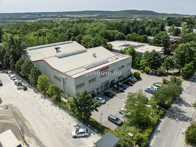 Eladó kereskedelmi és ipari ingatlan Budaörs 2600 nm