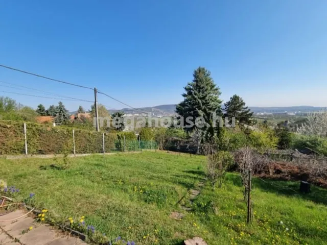Eladó telek Törökbálint 904 nm