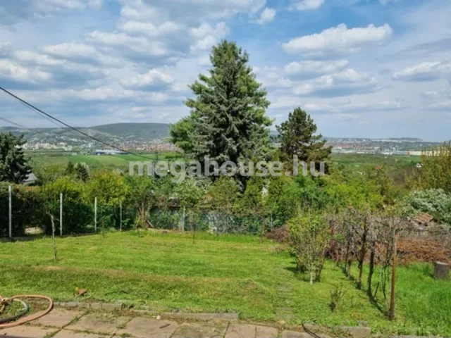 Eladó telek Törökbálint 904 nm