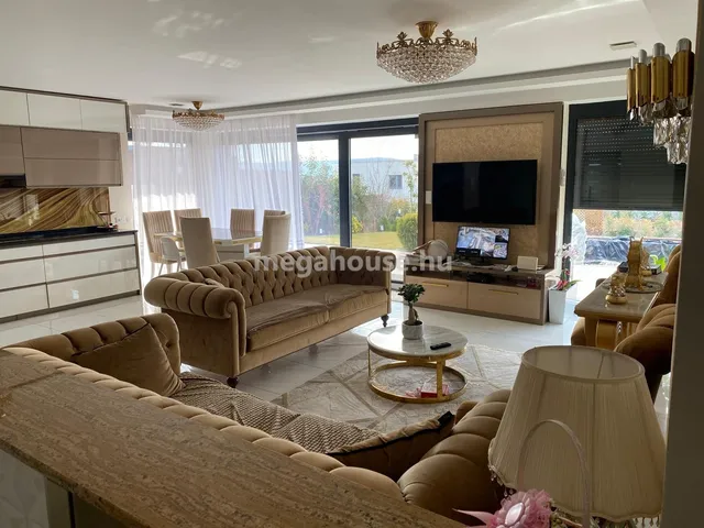 Eladó lakás Budapest XI. kerület, Madárhegy 140 nm