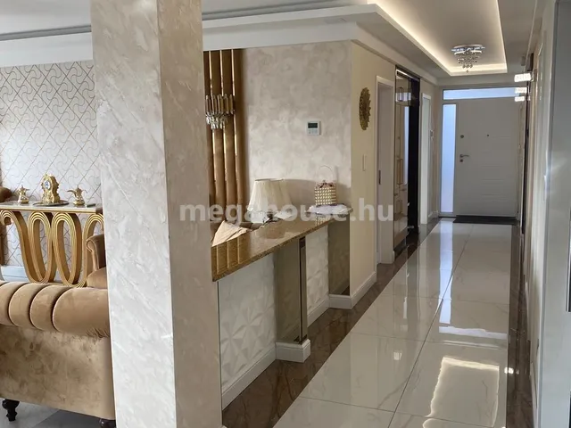 Eladó lakás Budapest XI. kerület, Madárhegy 140 nm