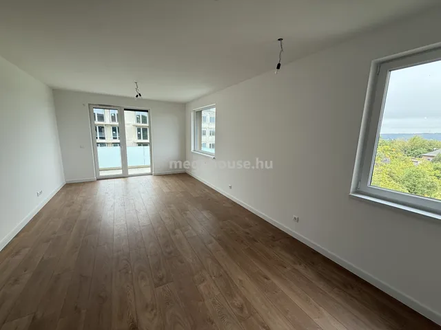 Eladó lakás Budapest XI. kerület, Madárhegy 76 nm