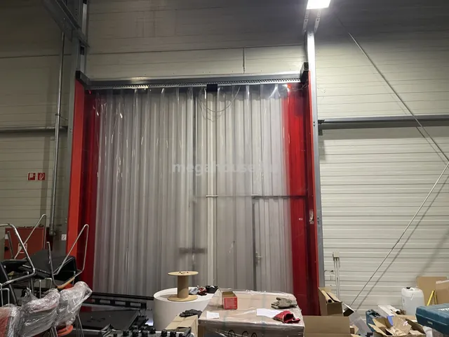 Kiadó kereskedelmi és ipari ingatlan Budaörs 855 nm