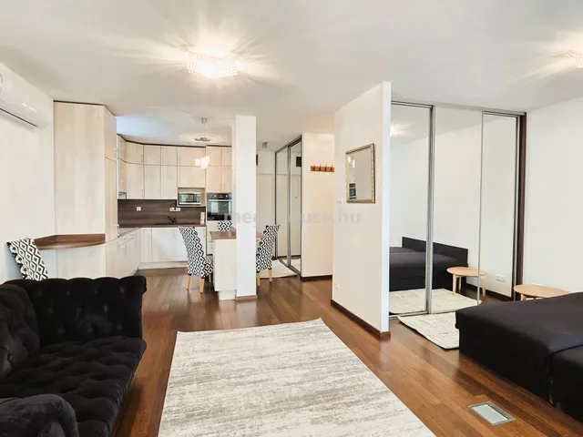 Kiadó lakás Budapest XII. kerület, Kissvábhegy 44 nm