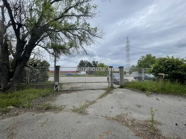 Eladó kereskedelmi és ipari ingatlan Dunaharaszti 11220 nm