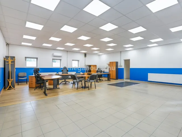 Eladó kereskedelmi és ipari ingatlan Szigetszentmiklós 200 nm