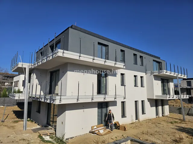 Eladó lakás Budapest XI. kerület, Madárhegy 132 nm