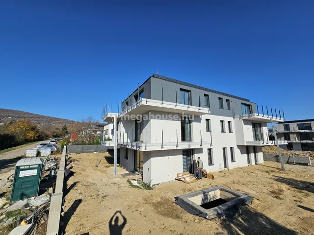 Eladó lakás Budapest XI. kerület, Madárhegy 132 nm