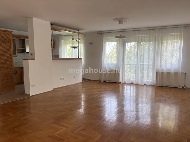 Eladó lakás Budapest XI. kerület 111 nm