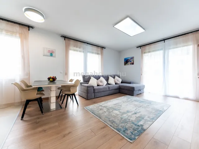 Eladó lakás Budapest XI. kerület, Madárhegy 96 nm