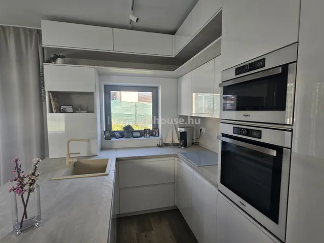 Eladó lakás Budapest XI. kerület, Madárhegy 100 nm