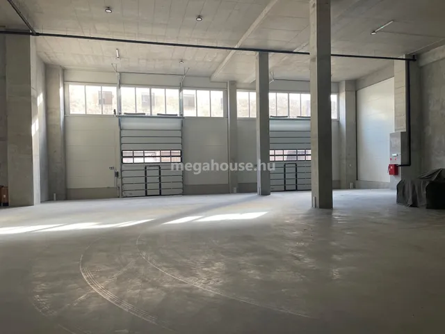 Kiadó kereskedelmi és ipari ingatlan Budapest XXII. kerület, Budafok 500 nm