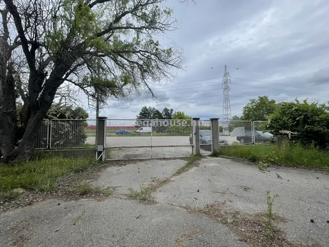 Eladó kereskedelmi és ipari ingatlan Dunaharaszti 11220 nm