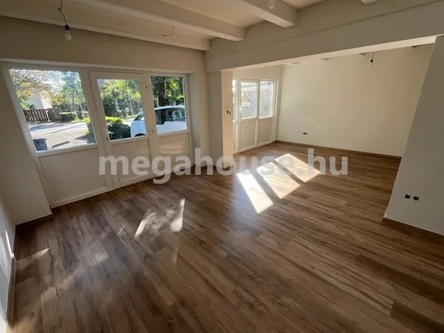 Kiadó kereskedelmi és ipari ingatlan Budaörs, Budapesti út 40 nm