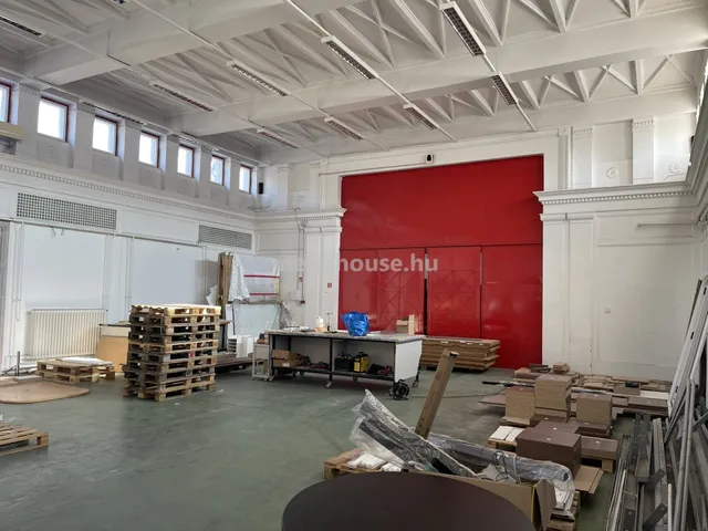 Kiadó kereskedelmi és ipari ingatlan Budaörs 1000 nm