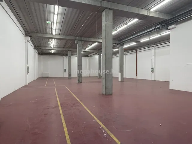 Kiadó kereskedelmi és ipari ingatlan Budaörs 522 nm