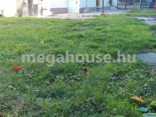 Eladó telek Budaörs 395 nm