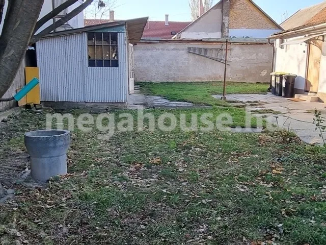 Eladó telek Budaörs 395 nm