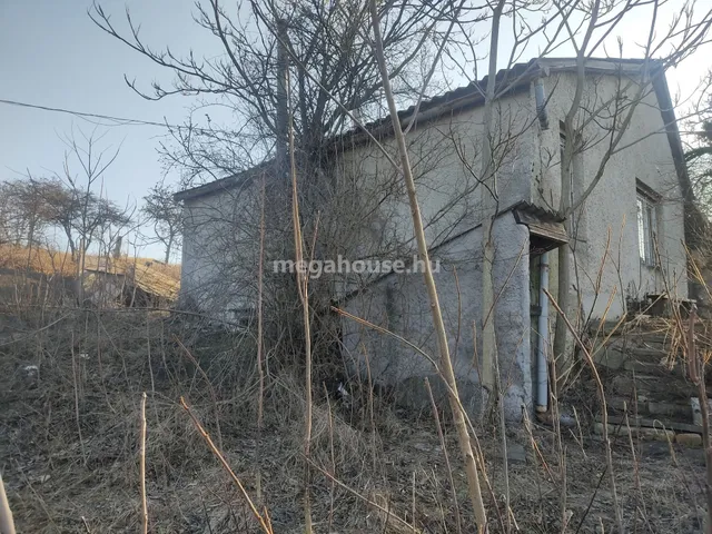 Eladó telek Törökbálint 3552 nm