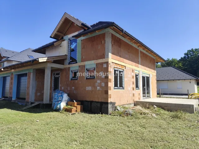 Eladó ház Tordas 138 nm