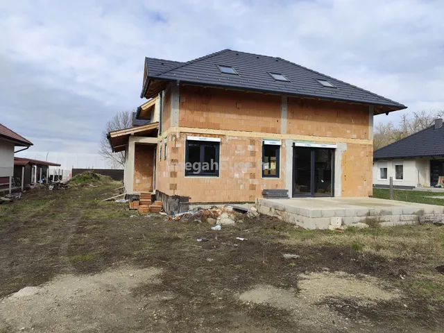 Eladó ház Tordas 138 nm