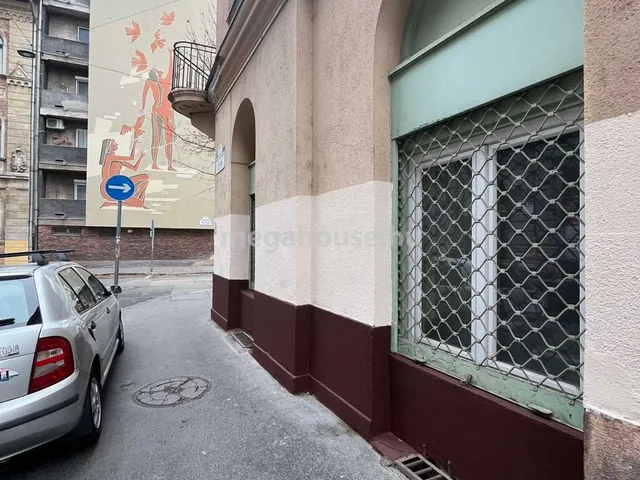 Eladó lakás Budapest VIII. kerület, Palotanegyed, József utca 81 nm