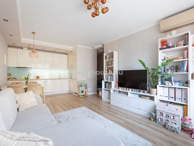 Eladó lakás Budapest XI. kerület, Madárhegy 75 nm