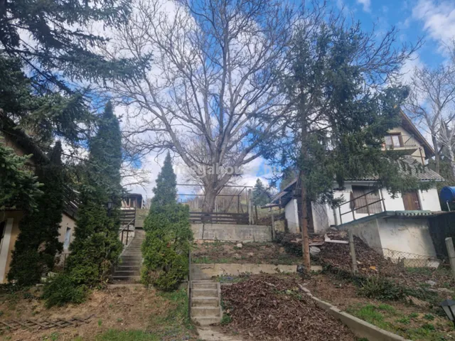 Eladó telek Biatorbágy 2135 nm