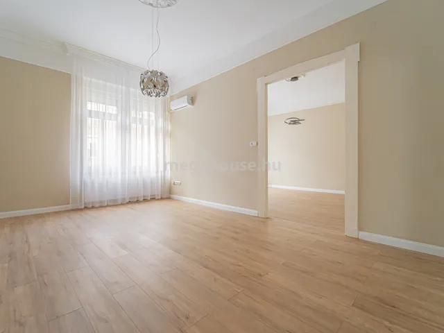 Eladó kereskedelmi és ipari ingatlan Budapest XIII. kerület, Újlipótváros 103 nm